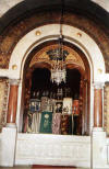 Arco aberto na Sinagoga (Aron Hakodesh)